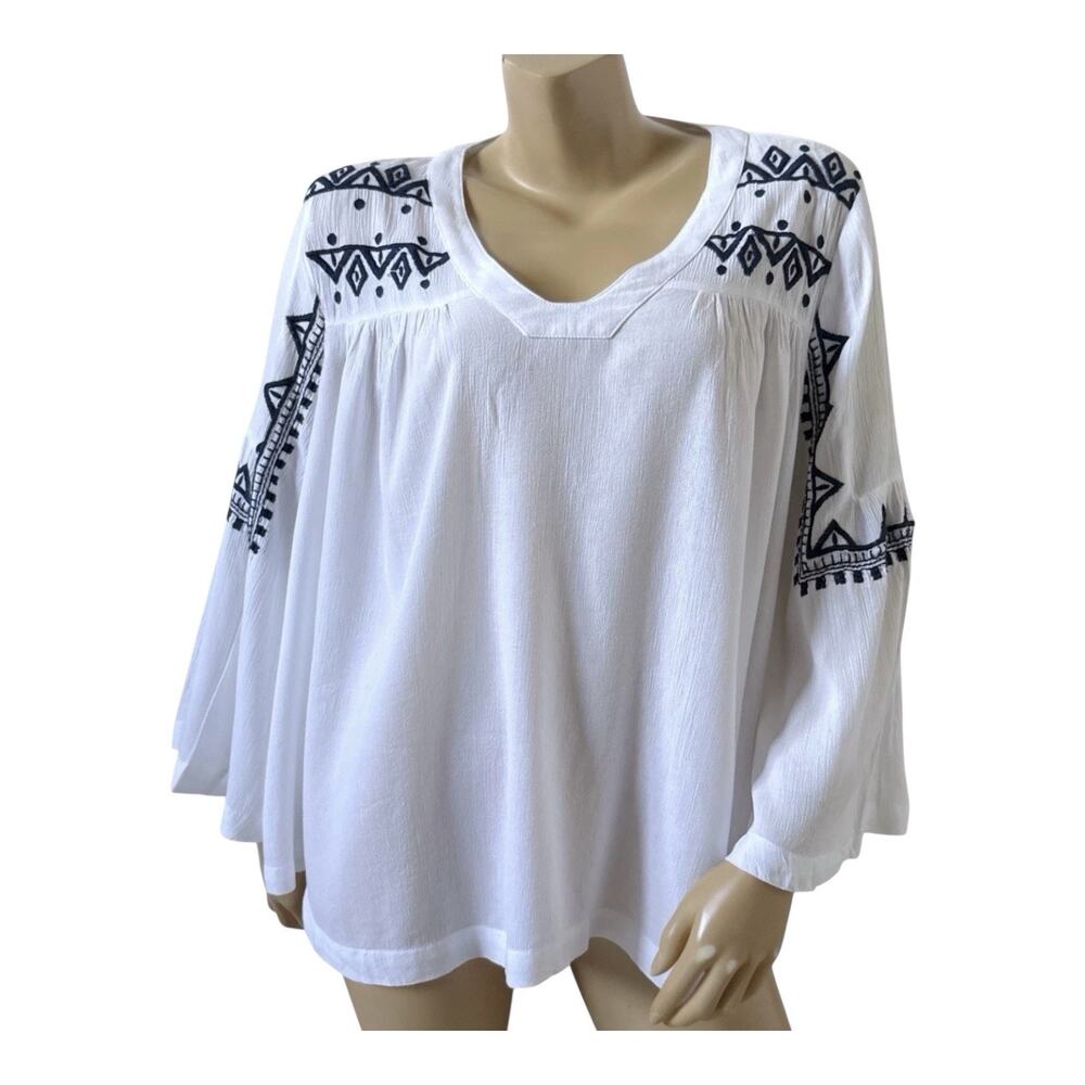 Crown & Ivy Peasant Blouse Womens L White Blue Embroidered Bell Sleeve Boho Top